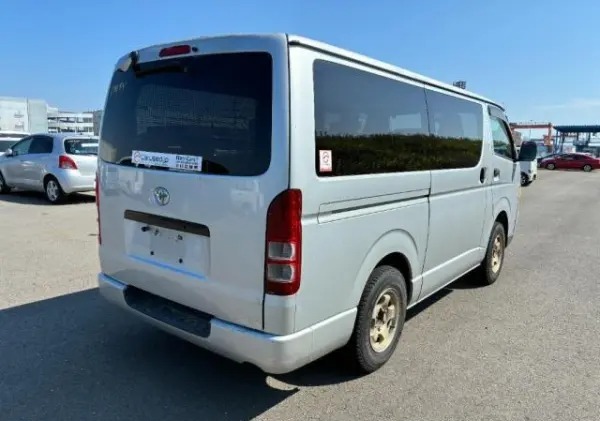 Toyota Hiace-Van